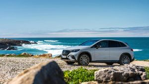 Mercedes-Benz Bakal Hentikan Produksi EQE, Ganti dengan C-Class EQ dan GLC EQ