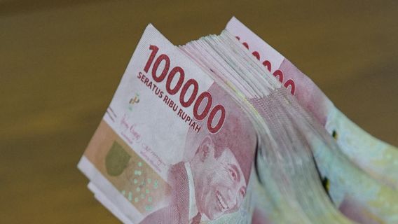 Une Fois Ouvert Fortement, Le Rupiah Ambles Même 91 Points à Rp14,468 Pour Un Dollar Américain