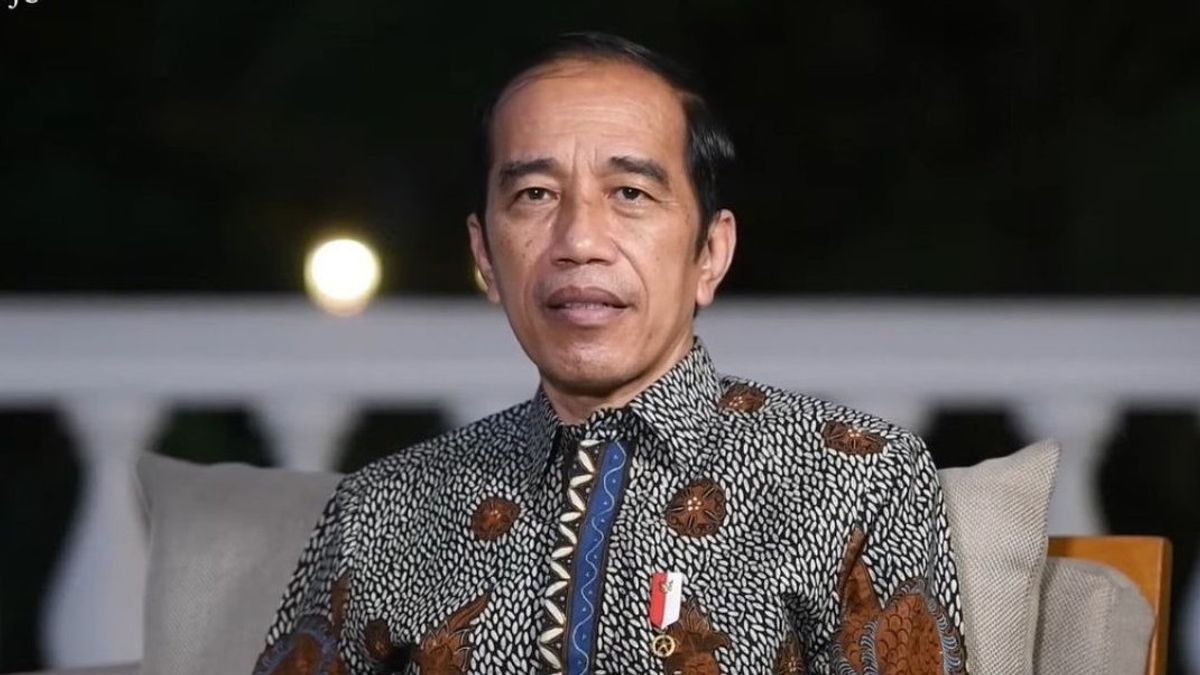 PPKM Level 4 Diperpanjang atau Tidak? Keputusan Akan Diumumkan Jokowi