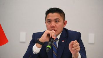 चेल्सी, इंटर और LA लेकर्स के मालिक वाशिंगटन में प्रबोवो से मिले