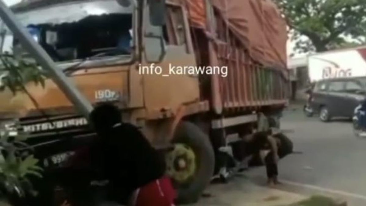 Deadly Truck Driver Hits 5 People On Road Named Suspects