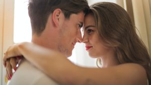 4 Hal yang Paling Diinginkan Wanita saat Bercinta dengan Pasangannya