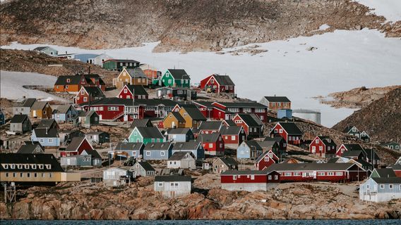 Accused Of Being The Vice President Of The US Tak Becus On Keeping Security, Danish PM Visits Greenland