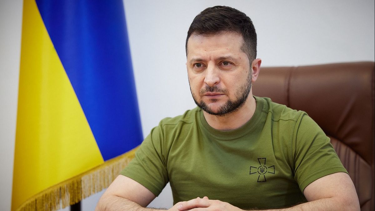 Russian Troops And Separatists Battling Mariupol, President Zelensky: There's Nothing Left There