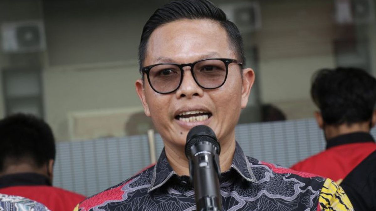 殺人容疑者であるブリガディール・ヌルハディのミスリ・ファイルは、すぐに検察に提出される