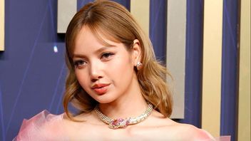 BLACKPINK Lisa Steals Attention At The 2025 Emmy Awards With BVLGARI Jewelry Of IDR 16 Billion