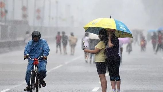 BMKG：今天印度尼西亚部分地区有潜在的降雨伴有闪电和风