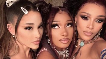 Ariana Grande Releases 34 + 35 Remix Video With Doja Cat And Megan Thee Stallion