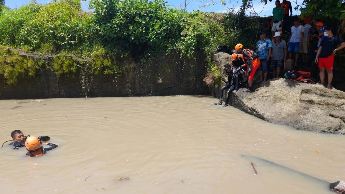فريق البحث والإنقاذ لا يزال يبحث عن مزارع مفقود يشتبه في سقوطه في نهر تابانان