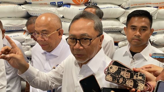 Bakal jadi Badan Otonom, Menko Zulhas: Bulog Tak Hanya Urus Beras