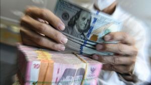 Jelang Libur Natal 2025, Rupiah Dibuka Menguat terhadap Dolar AS