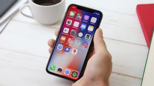 iOS 18で色が変更されたアイコンの外観を変更する方法