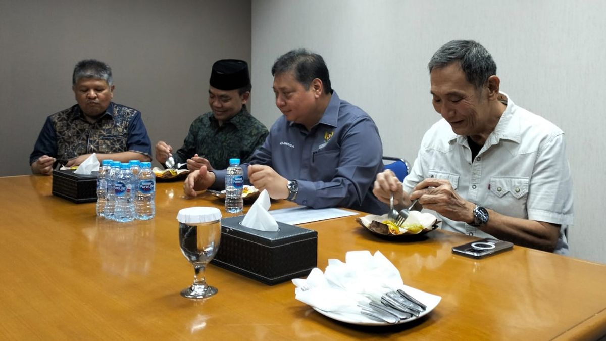 经济事务协调部员工的午餐计划Airlangga:成本不超过每部分15,000印尼盾