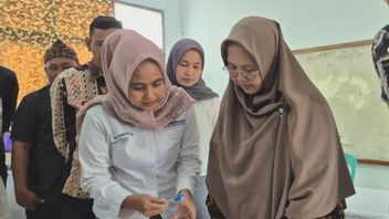 和平完成投掷案,SMAN 1 Cimarga的负责人退休,返回学校