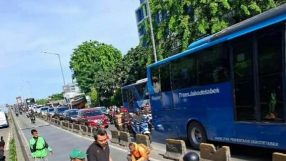 Wanita Pejalan Kaki Tewas Mengenaskan Setelah Ditabrak Pemotor Asal Bekasi