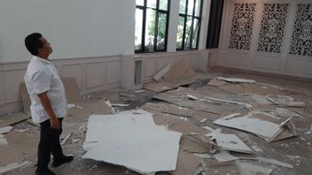 凯普里DPRD办公室的天花板被强风击中倒塌