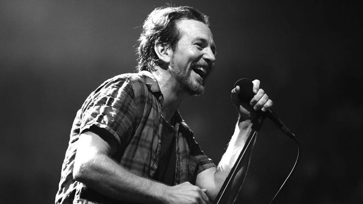 Eddie Vedder Launches Special Edition Single Matter Of Time On Christmas Day