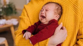 婴儿经常哭吗？了解它的5个原因