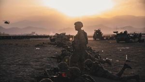 Masih Ada 1.000 Warganya di Afghanistan, Jenderal Marinir AS: Kami akan Lanjutkan Misi dan Mengejar Pelaku Penyerangan