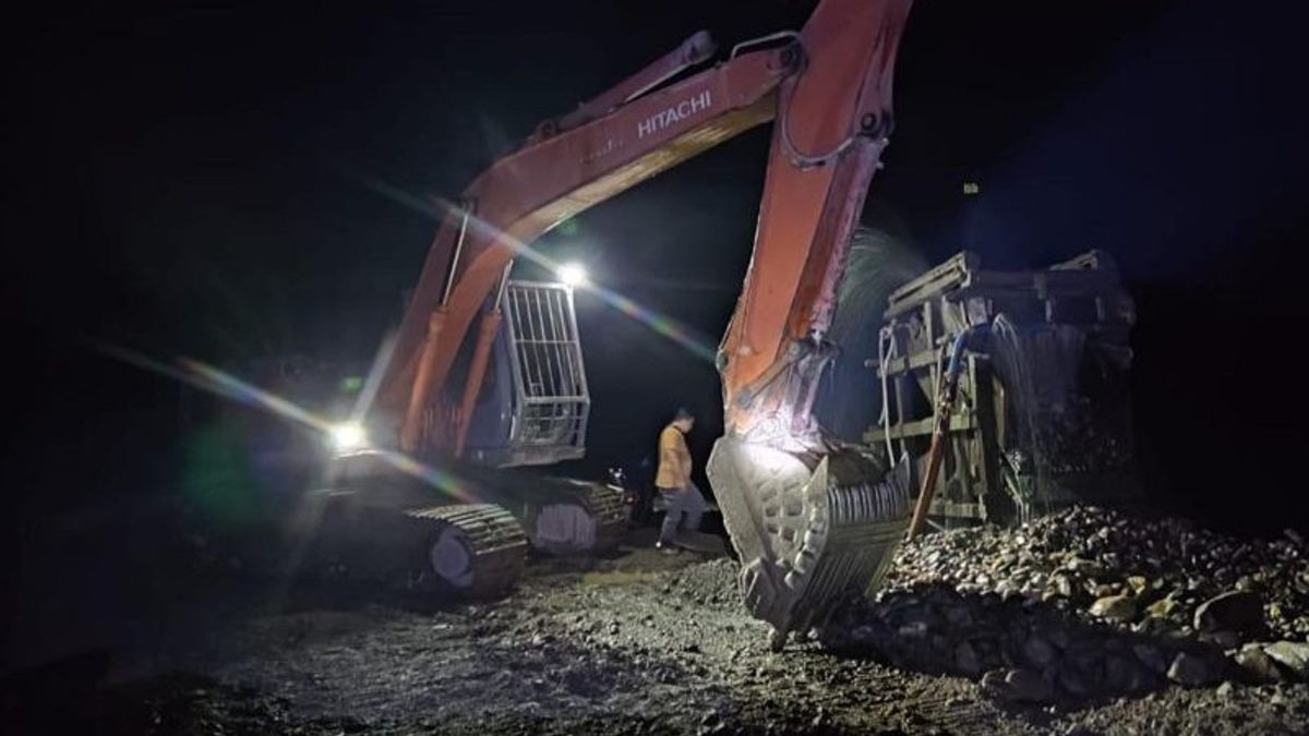 Aceh Police Seize Heavy Equipment From Illegal Gold Mining In Nagan Raya