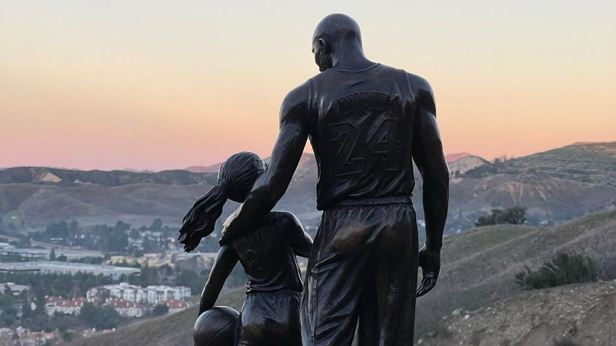 Kobe Bryant Statue Delivered To The Accident Site, Remembers 2 Years Of The Legend's Death