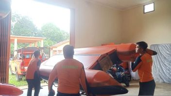 Only Missing Towels, Jambi SAR Team Looking for Elderly Allegedly Drowned in Batanghari River