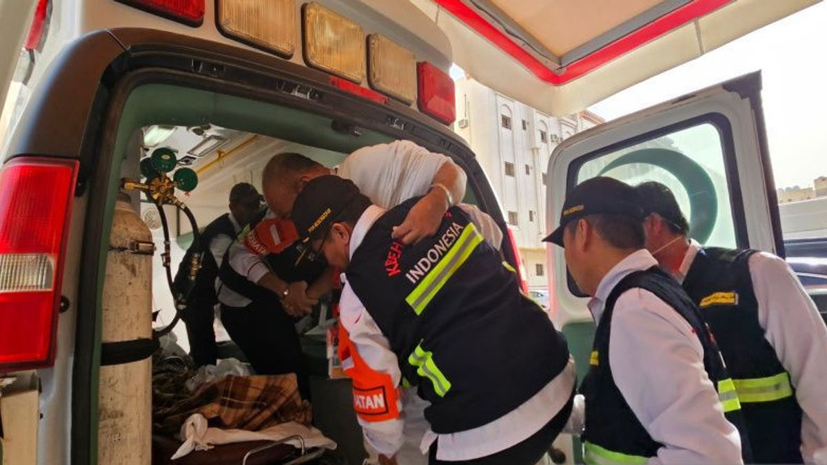 13 Calon Haji Indonesia yang Sakit di Madinah Diberangkatkan ke Makkah Pakai Ambulans Tempuh Perjalanan 5 Jam 