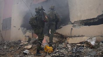 مهددة بعدم التردد في الإفراج عنكم، تعرض السجناء الفلسطينيون للضرب على أيدي الجيش الإسرائيلي