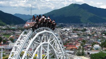 Visitors Broken Bones, The World's Fastest Roller Coaster Rides Do-Dodonpa Closes