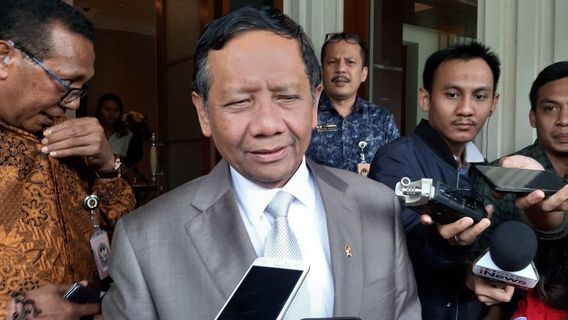 Mahfud MD: Corona Seperti Istri