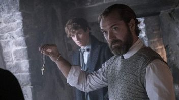 Dialog LGBT dalam Film <i>Fantastic Beasts: The Secrets of Dumbledore</i> Kena Sensor di China 