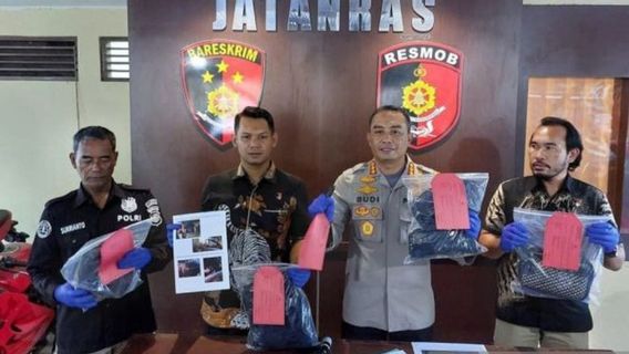 警察リングクスシンジケート泥棒、パランカ・ラヤの車の割れたガラスモード