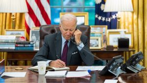 Telepon Zelensky: Presiden Biden Janji AS Terus Dukung Ukraina, Tambah HIMARS dan Howitzer
