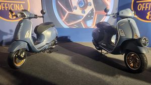 Vespa Officina 8 GTV 300 dan Sprint 150 Resmi Mengaspal di Malaysia dengan Harga Lebih Murah