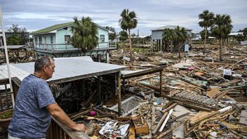 ハリケーン、フロリダからバージニア州までの大洪水の結果、少なくとも90人が死亡しました