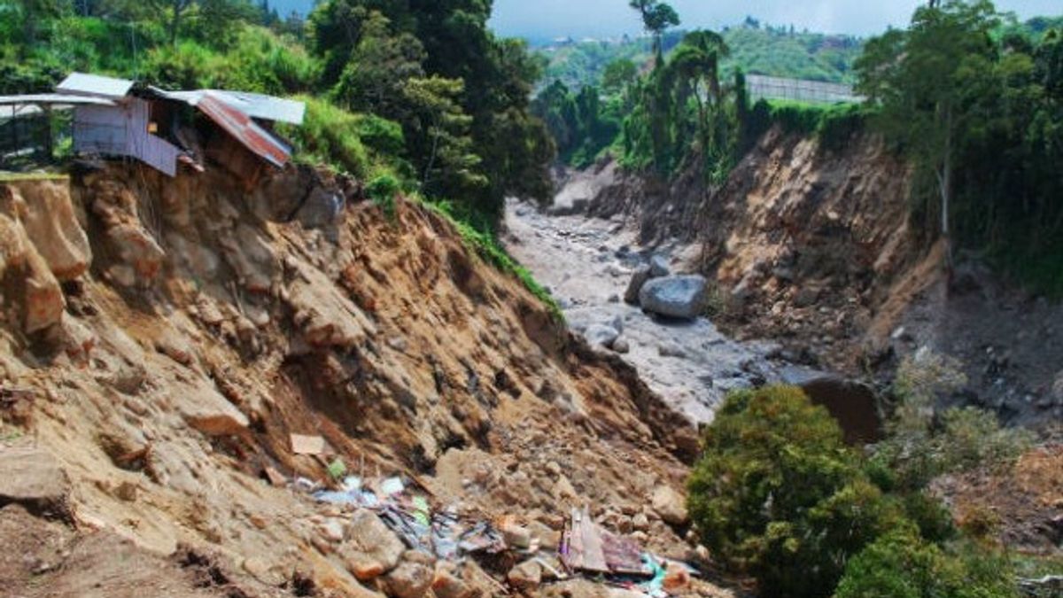 Le Longsor d'Ouganda a augmenté les victimes de 34 morts