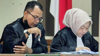 Eks Pimpinan Bank Raya Semarang Monica Okta Dertien Didakwa Terima Suap Rp700 Juta