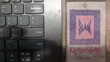 Enjoying The Kampungan Album Again While Waiting For The Concert Of 3 Ex Slank Personnel