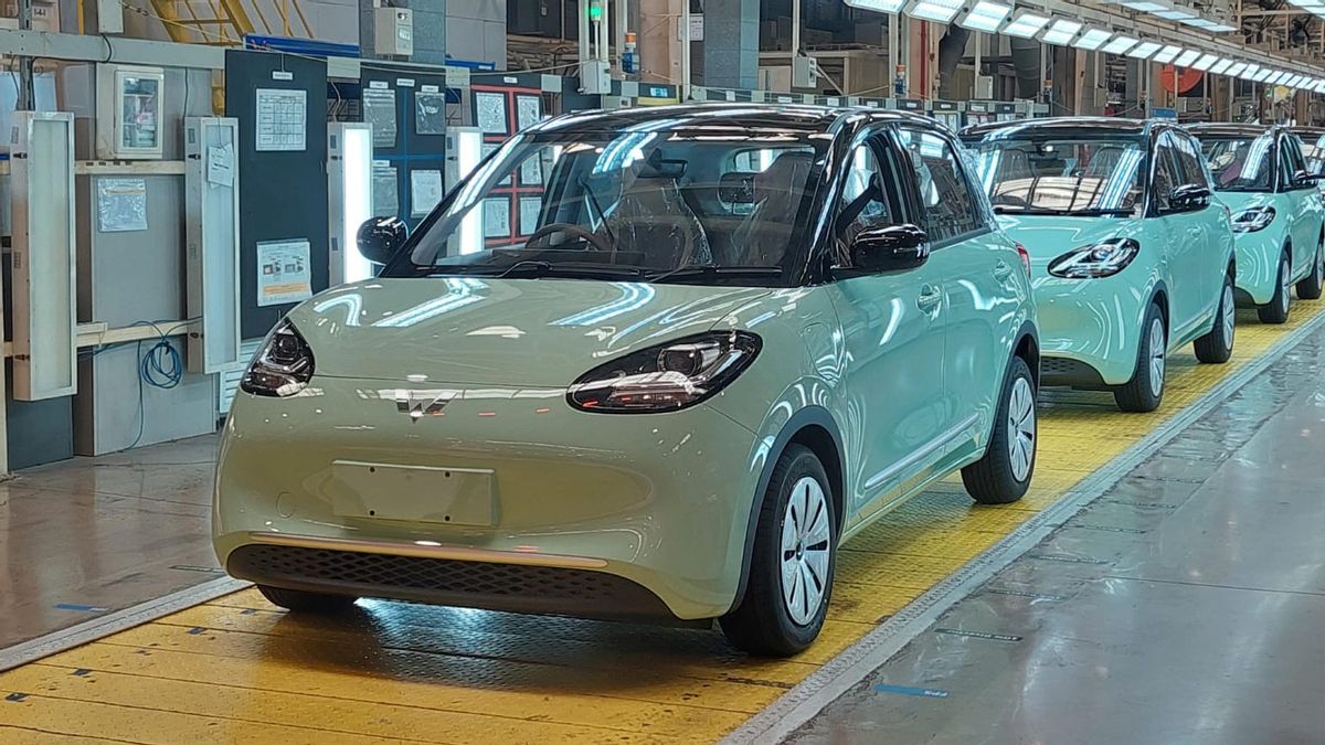 Penjualan Mobil Listrik 2025 Melonjak Tinggi di Indonesia, Naik 141 Persen