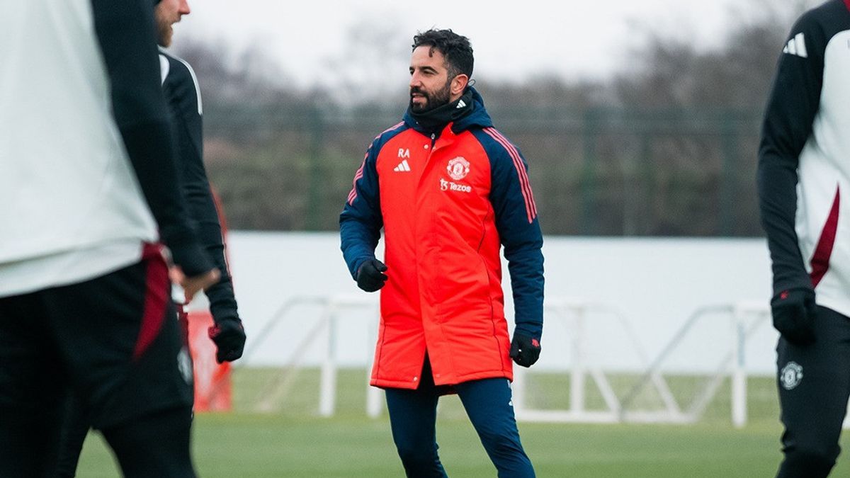Amorim Adu Nasib dengan Postecoglou: Di Manchester United Tekanan Lebih Besar