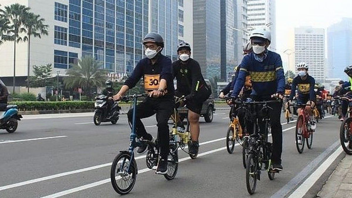 ロードバイクはJLNTに入ることができ、自転車は働くために抗議行動を開催します
