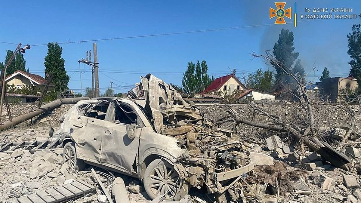 Hit By Mine Explosion, Russian-Appointed Mayor Of Ukraine And His Bodyguard Rushed To Hospital