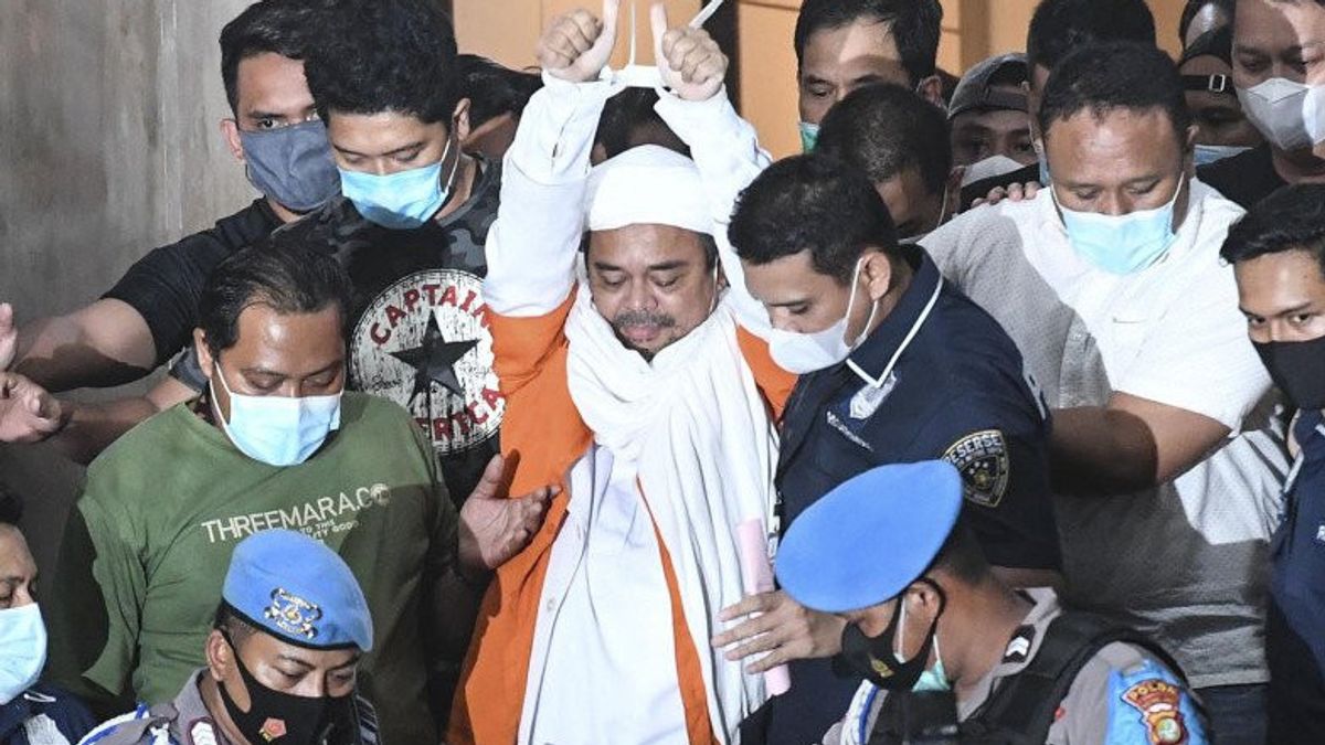  Rizieq حكم عليه بالسجن لمدة 10 أشهر في قضية Megamendung ، سبب الصابورة لأنه كان 2 مرات أدين