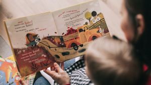 Selain Bisa Tingkatkan Kemampuan Mengingat Anak, Ini Manfaat Membacakan Buku yang Sama pada Balita