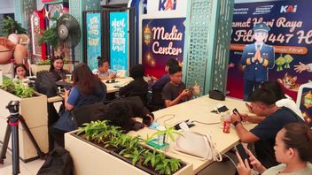 Playground hingga Fotobox Jadi Favorit Penumpang di Stasiun Pasar Senen