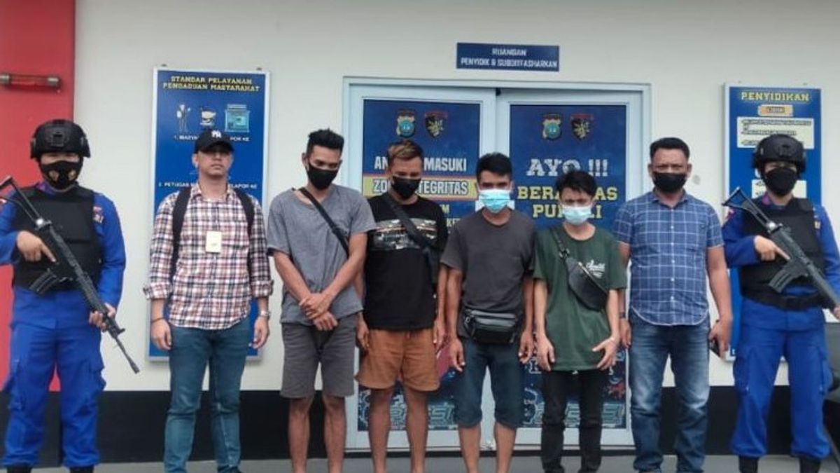 Unintentionally, Ngobrol Together Police Officers Free, 4 Illegal Migrant Workers Entering Batam Arrested