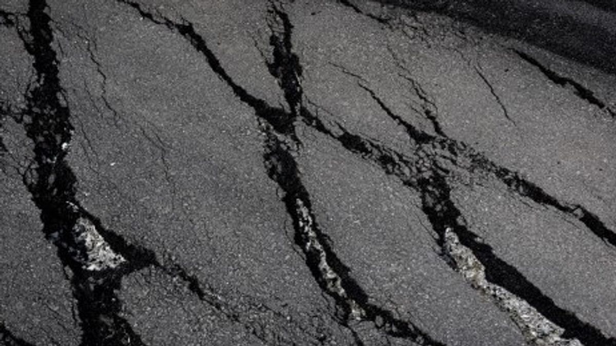 زلزال بقوة 5.9 درجة في وسط مالوكو بسبب صدع شمال سيرام