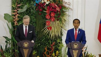 Presiden Jokowi Bahas Regulasi Diskriminatif Uni Eropa Saat Terima PM Ceko