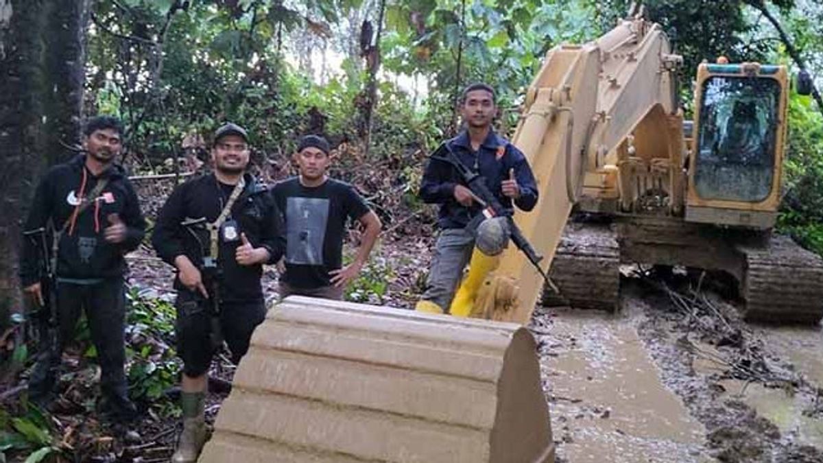 Tim Ditreskrimsus Polda Aceh Tangkap 7 Penambang Emas Ilegal