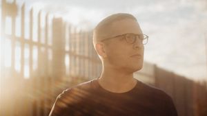 Inspired By Favorite Radio, Floating Points Presents Opening Single For Cascade Album